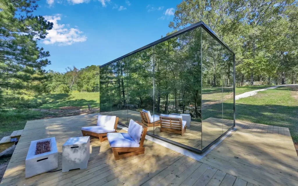 Living Close to Nature and Luxury