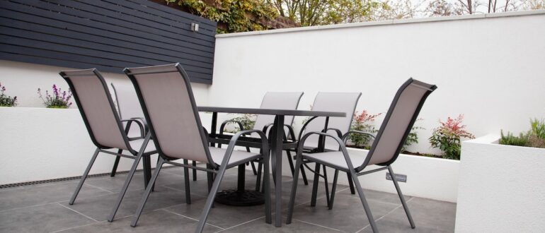 Best Outdoor Materials for Tropical Use